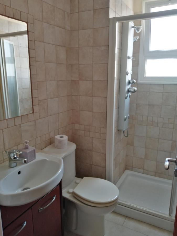 Kato Paphos Suites ภายนอก รูปภาพ