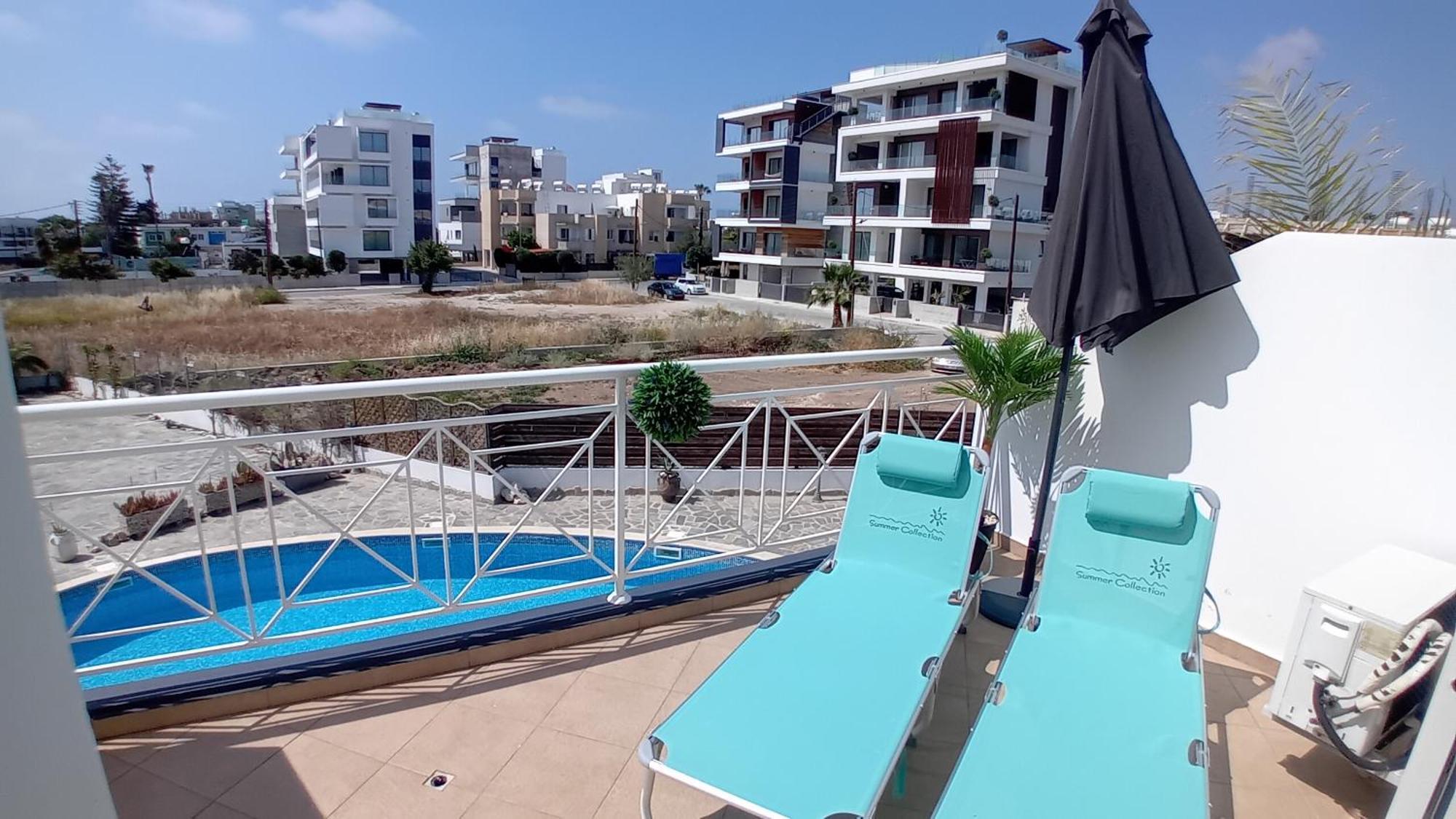 Kato Paphos Suites ภายนอก รูปภาพ